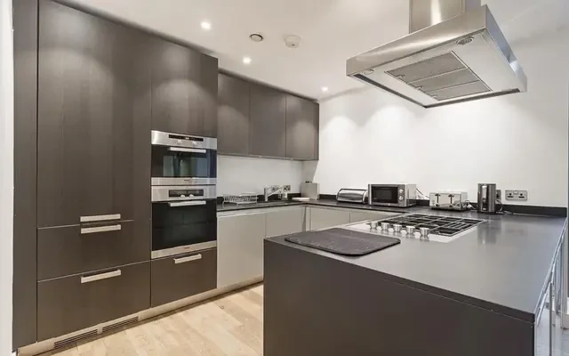 Montrose House, Montrose Place, Belgravia, London, SW1X 7DU 2