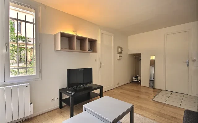 Furnished Studio Apartment for Rent - 25m² - Republique - Paris 3