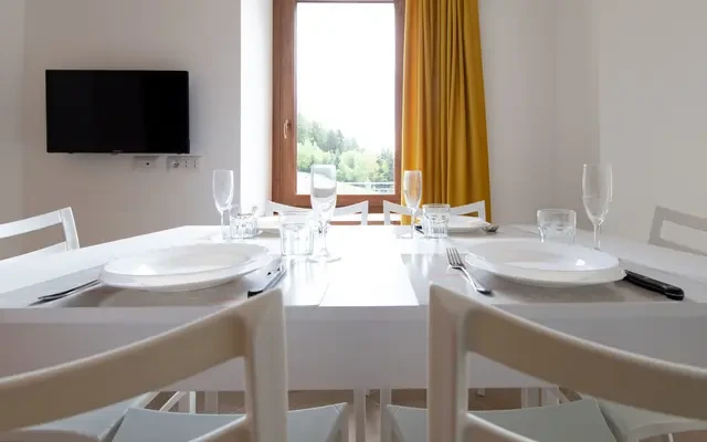 Villa Tola - Giallo 3