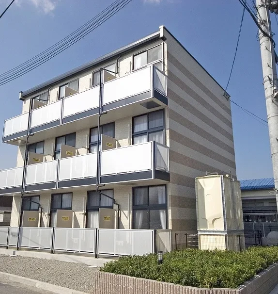 レオパレスブルースカイ王寺