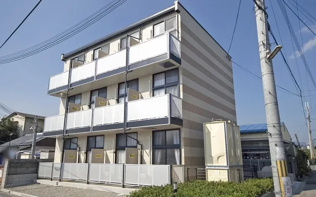 レオパレスブルースカイ王寺 0