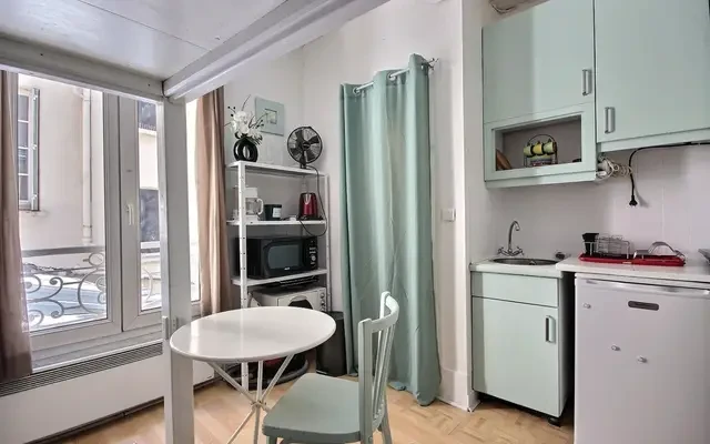 studio in 3rd arrondissement, Temple 0