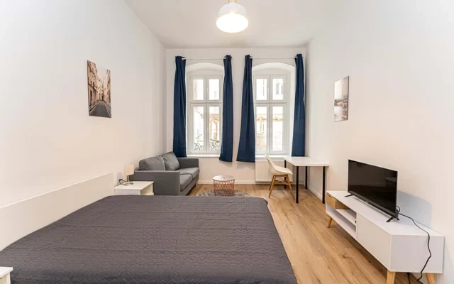 Studio Apartment 3