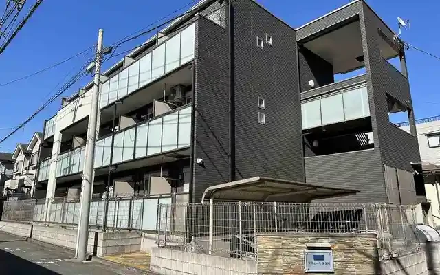 リヴェール西寺尾 3