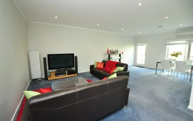 Melbourne 2B1B for rent 4