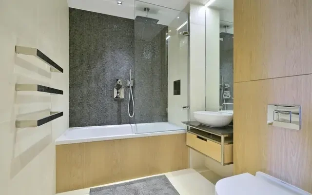 Roman House, Wood Street, London, EC2Y 5AG 4