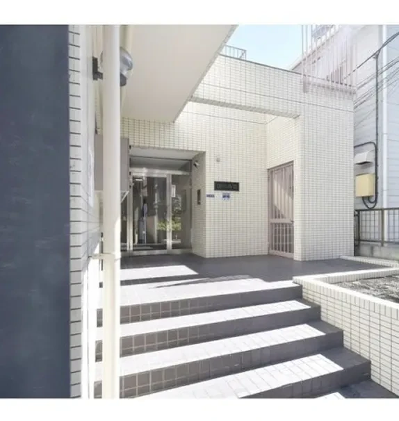 Motosumiyoshi Century 21 803