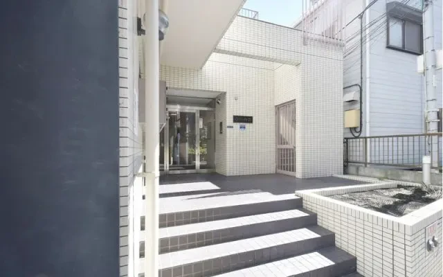 Motosumiyoshi Century 21 803 0