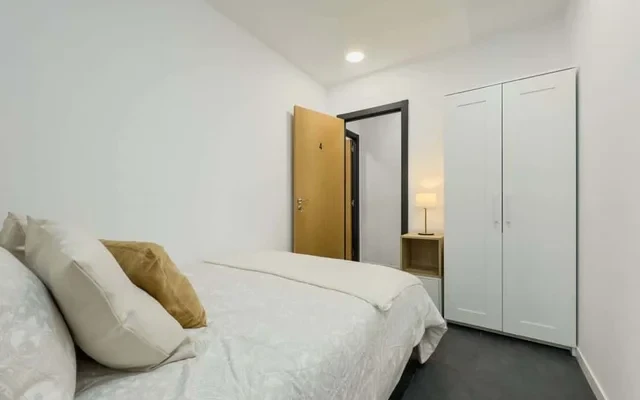 Preciosa y totalmente equipada casa con jardin en Sarria 1