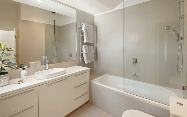 105 Danks Street, Albert Park 2