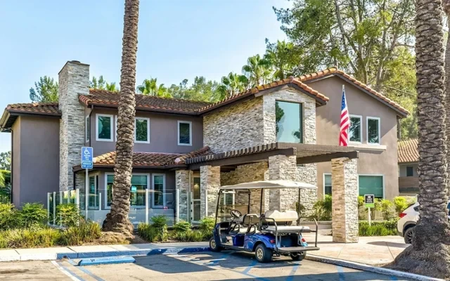 Idyllwillow - Mission Viejo student accommodation