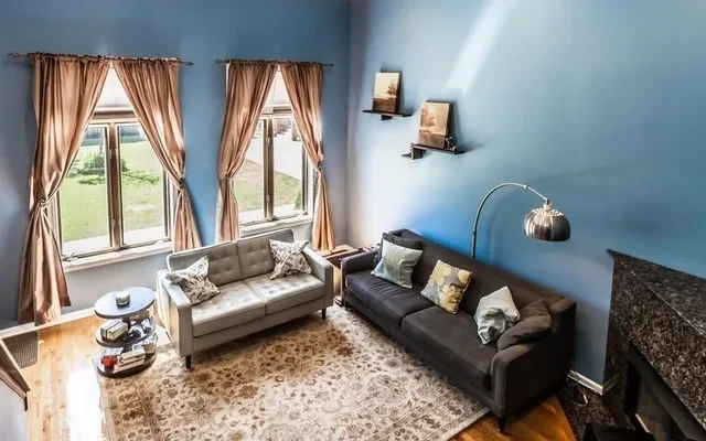 Home Like Cozy Townhouse in Historical Bridgeport 1