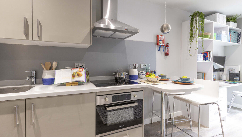 Premier Studio (with dishwasher)