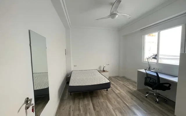 C/Cavite, 69 -1º2 (3H1B), SG-VLC 0