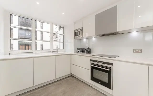 Clarges Street, London, W1J 8AE 3