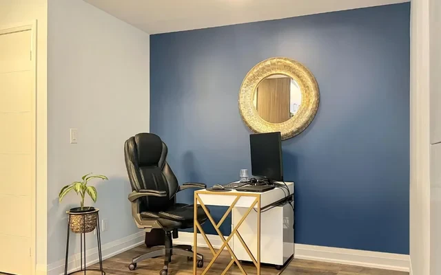 315 - 18 Uptown Drive 1