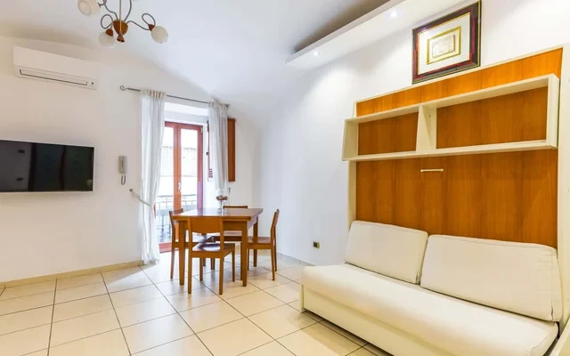 Tolentino Studio Flat by Napoliapartments 1