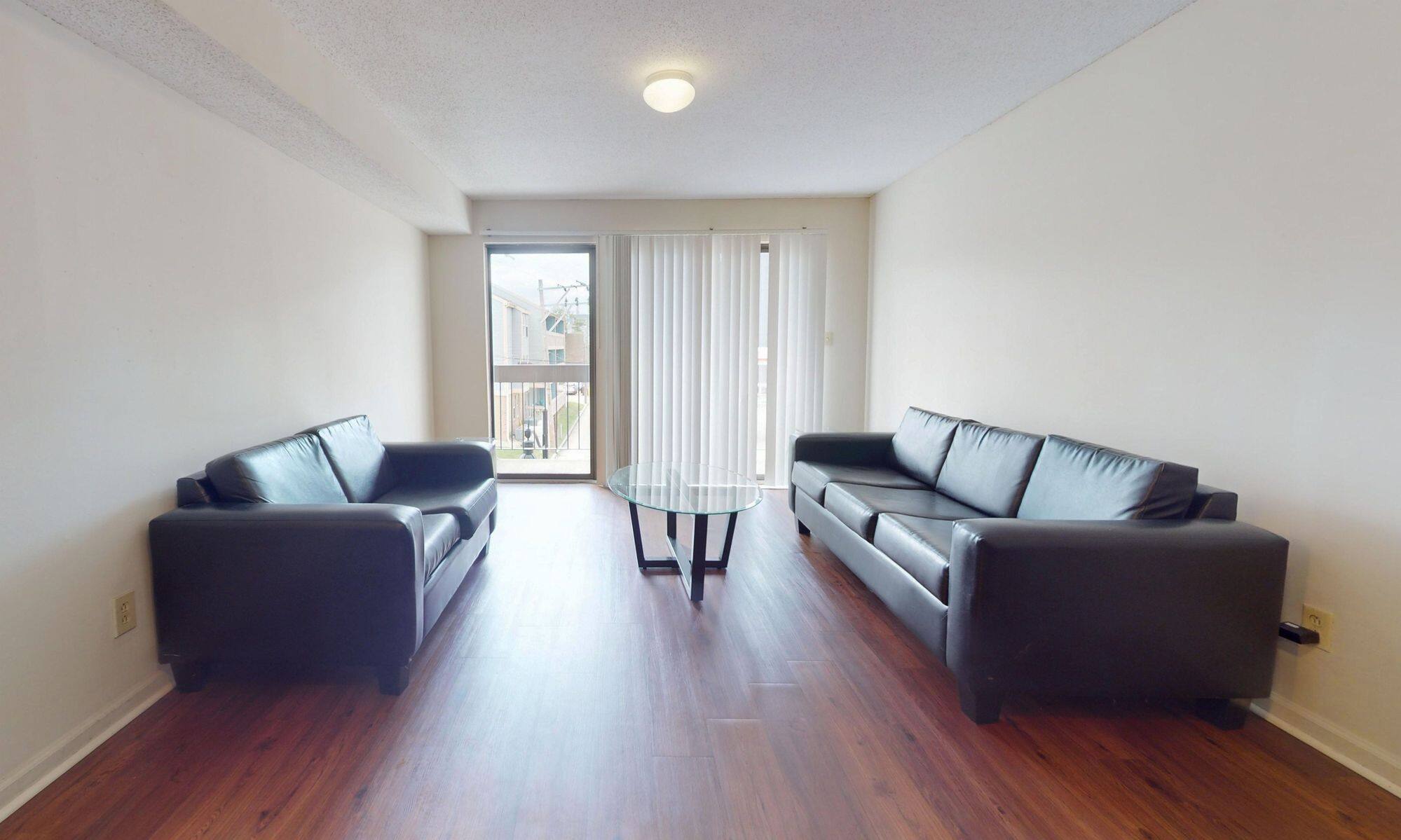 101 E Green 3