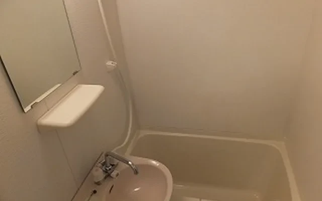 レオパレスヴィクトワール 1