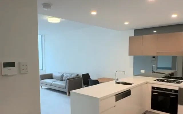 30 Rothschild Avenue - Sydney student accommodation - 1 bed 1 bath-3