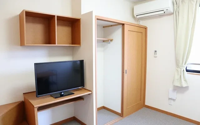レオパレス西山 - 瑞浪市(みずなみし)の学生向け宿泊施設 - 201号房间(带独立厨房)