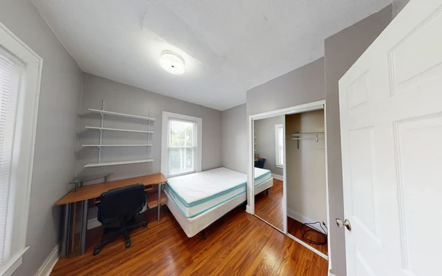 201 Comstock Avenue 3