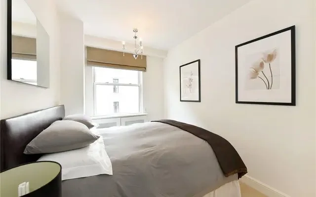 202, 10 Weymouth Street, Marylebone, London, W1T 4BE 2