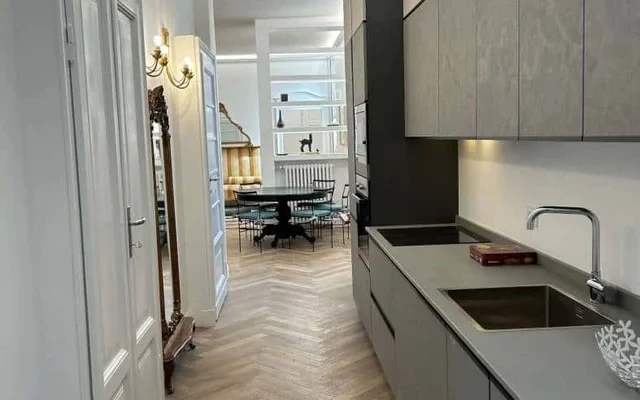 Apartment in Via Mauro Macchi, Milano for 150 m² with 3 bedrooms 2