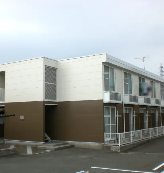 レオパレスルミエール