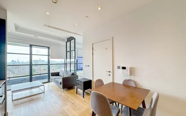 FH - London City Island - London student accommodation