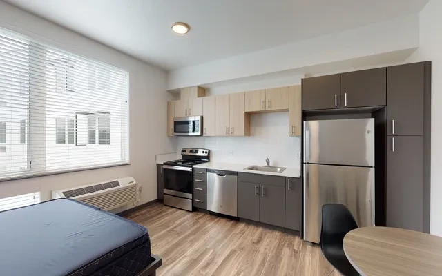 The Flats at Chase 4