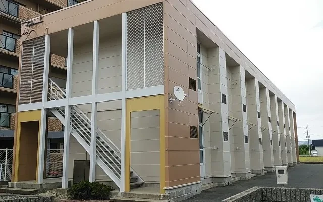 レオパレス中井町５ 0