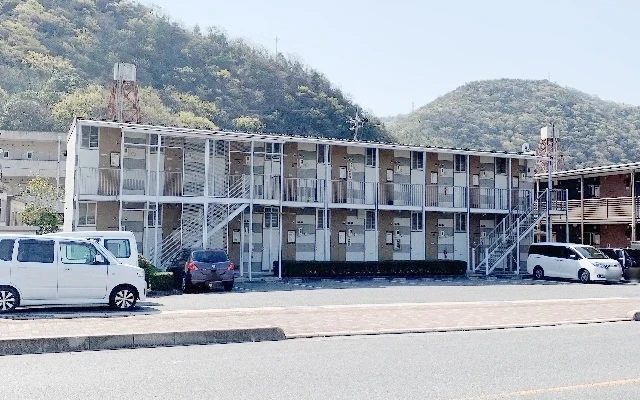 レオパレスリザービア 0
