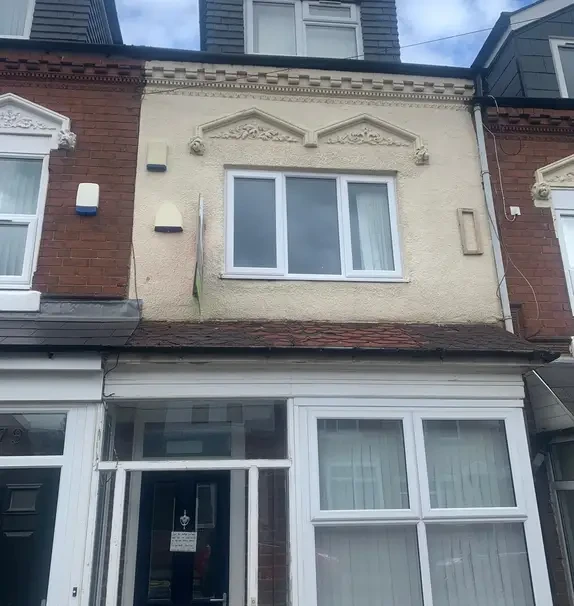 Shared Place·8B8B···181 Tiverton Rd