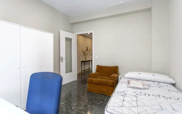 Piso de 6 habitaciones 1