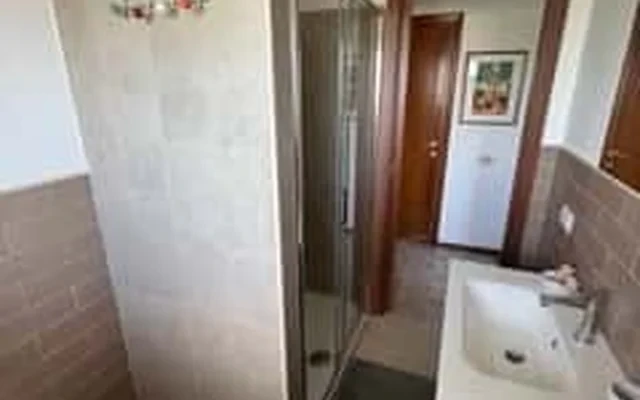 Appartamento con terrazzo circondante a Via Cornelia 4