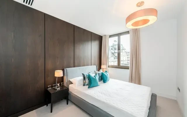 1 Bennet Street, St James's, London, SW1A 1RP 3