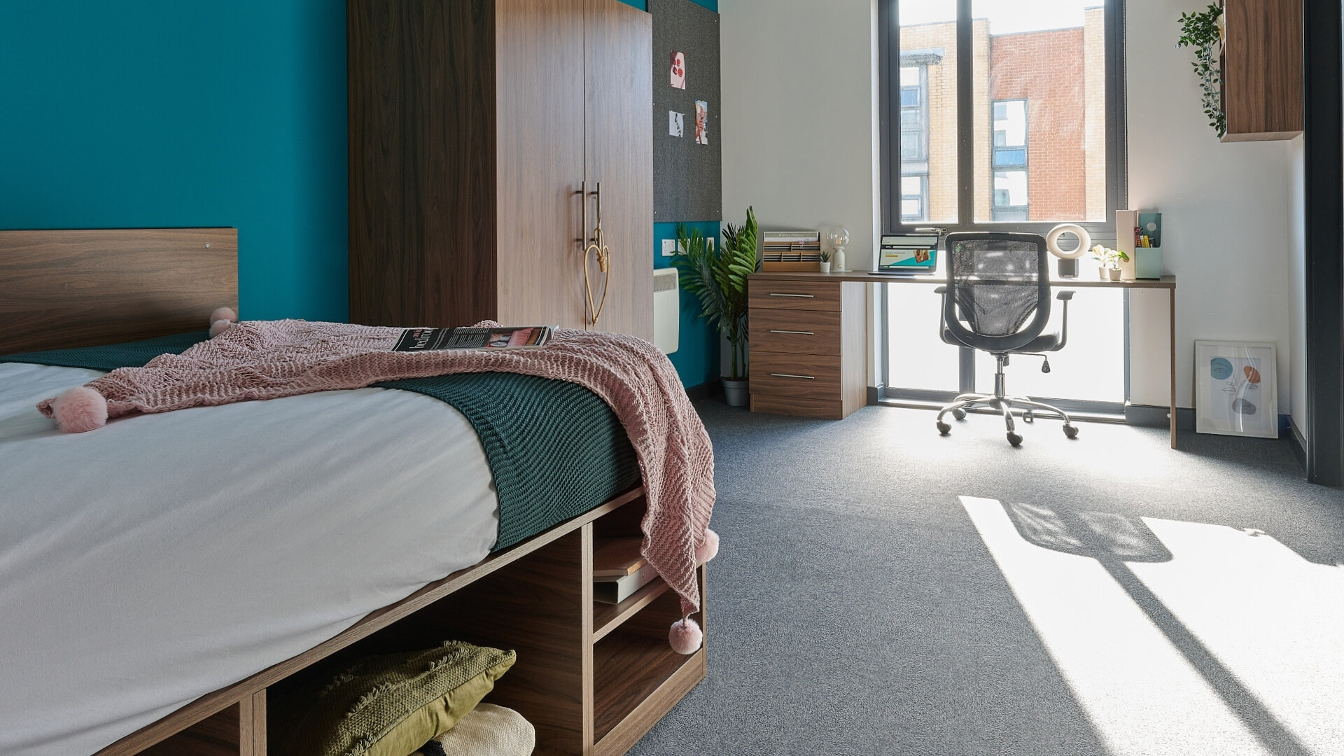 Accessible Gold Studio