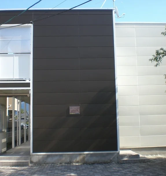 レオパレスさかきた