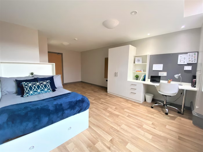 En-suite platinum - accessible