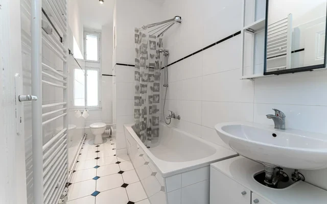 Studio Apartment 4