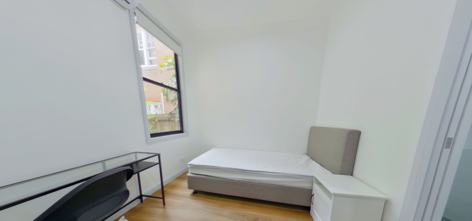 3 Sadlier Petersham