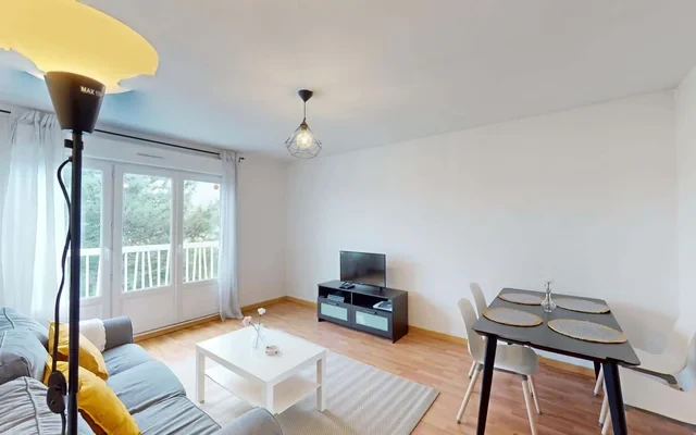 Room in Résidence Saint-Jean-Baptiste de la Salle, Rennes for 69 m² with 3 bedrooms - Rennes student accommodation - Private room