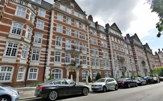Hanover House, St. Johns Wood High Street, NW8 7DY 4