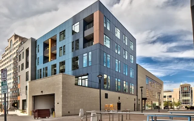 260 East Broad 2