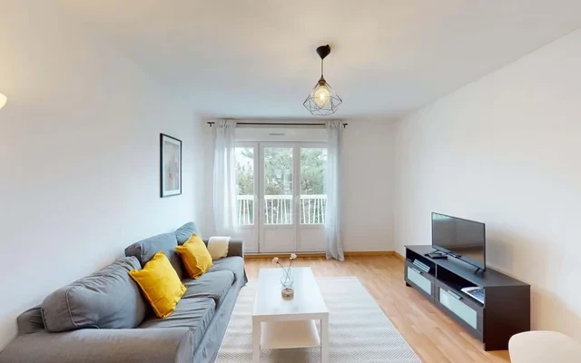Room in Résidence Saint-Jean-Baptiste de la Salle, Rennes for 69 m² with 3 bedrooms - Rennes student accommodation - Private room