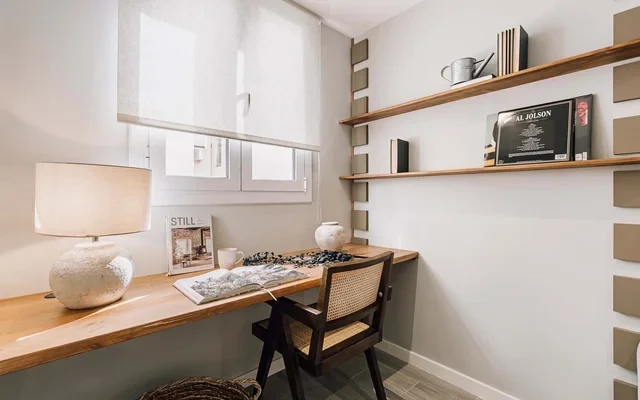 Pindo - 2 bedrooms and balcony in Vila de Gracia 3