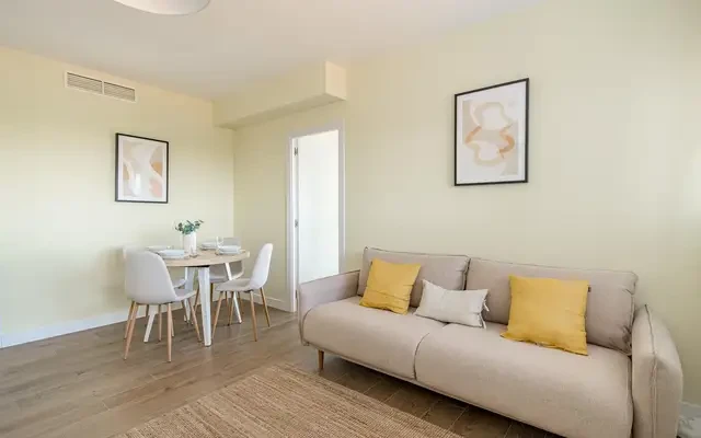 apartment in Almendrales (Usera) 3