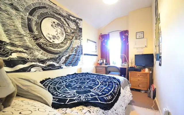 Entire Place·4B1B···9 Gristhorpe Road 0