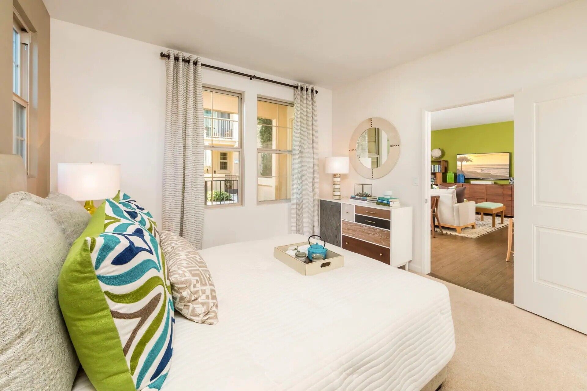 1 Bed / 1 Bath PLAN 4